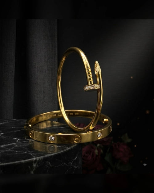 Duo Cartier and Clou bracelet set in gold