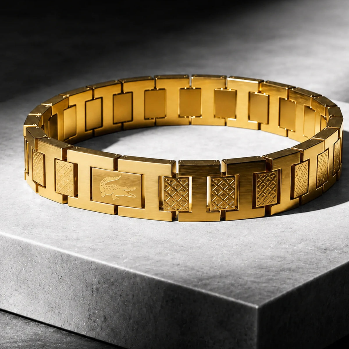 Men's gold stainless steel link bracelet
