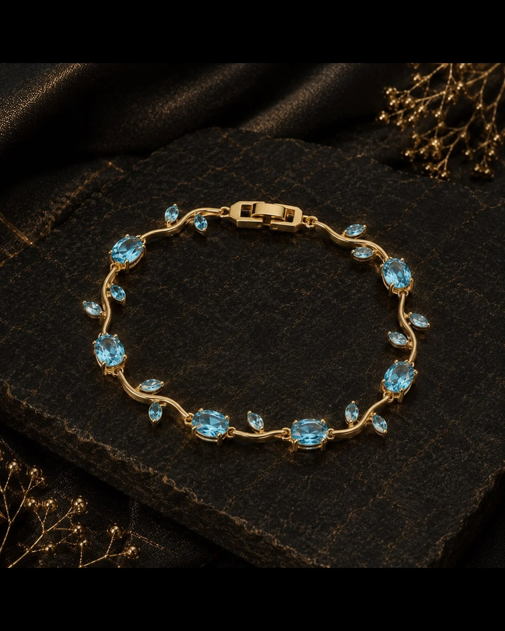 Tulip bracelet in sky blue